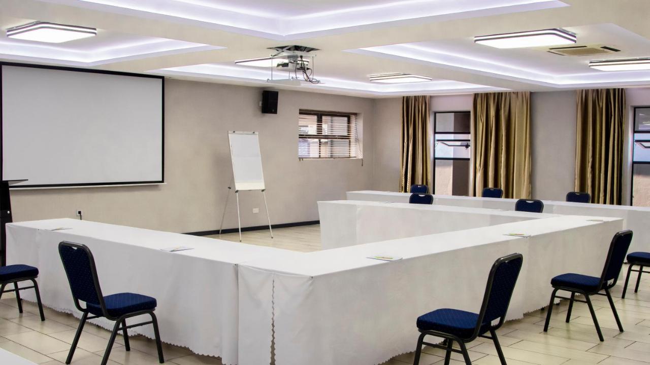 Urban Bliss Hotel Kabwe Eksteriør bilde